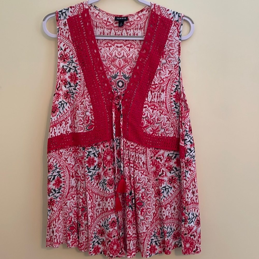 torrid red top